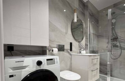 Аренда современной 2-комнатной квартиры, 36 м², комплекс Towarowa Towers, район Воля, Варшава, Польша